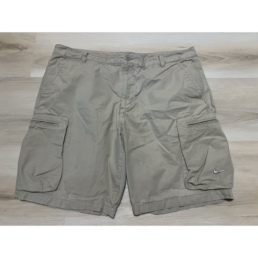 Nike Cargo Shorts Men's 40 Polyester Cotton Khaki Zip Pocket Tan‎ Beige